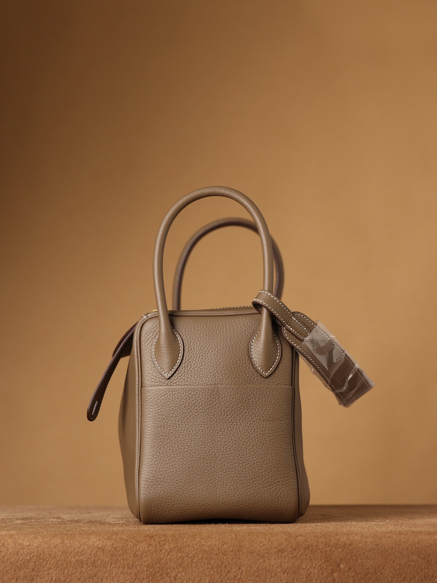 Hermès Lindy 30 Shoulder bag