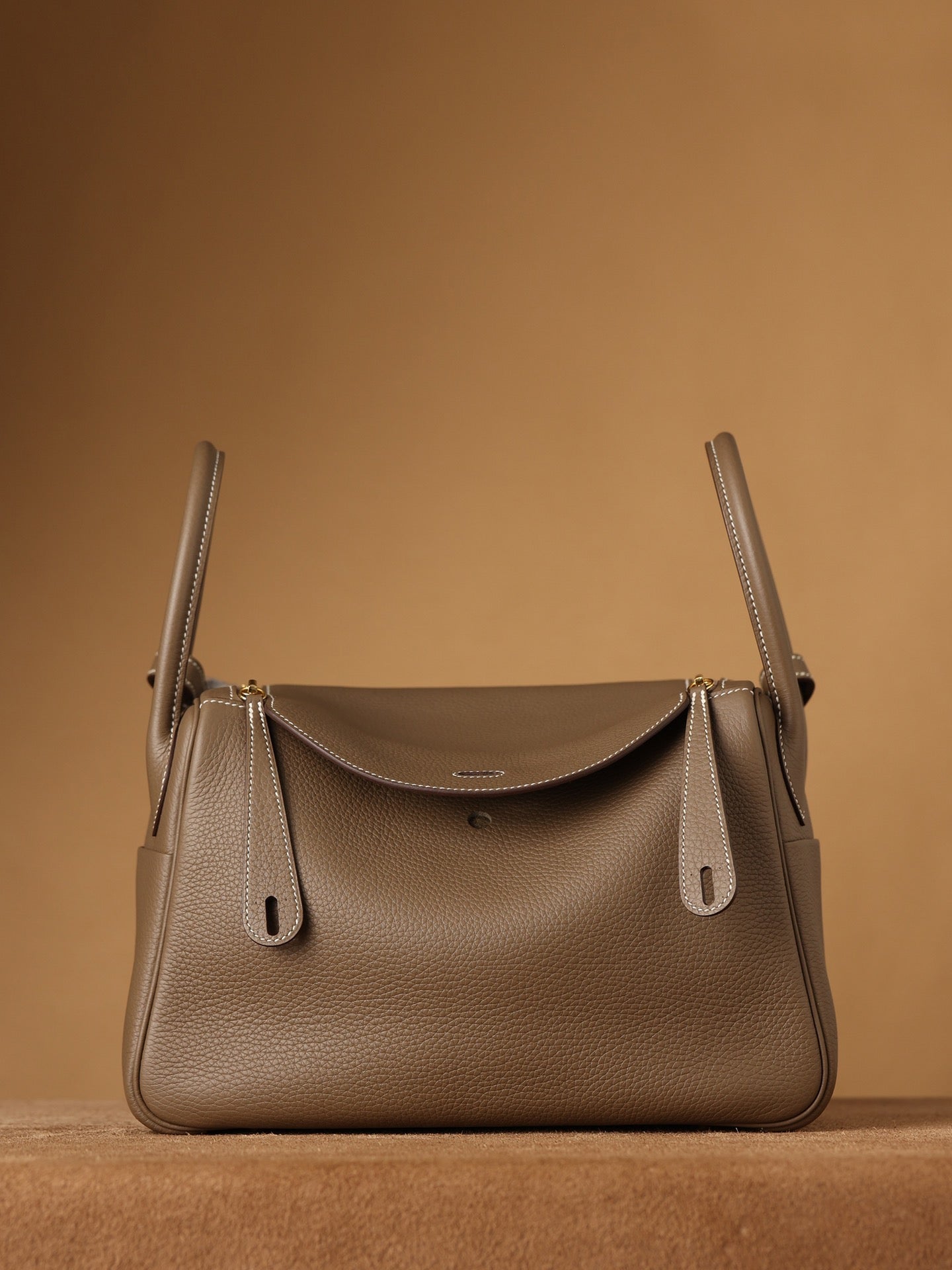 Hermès Lindy 30 Shoulder bag