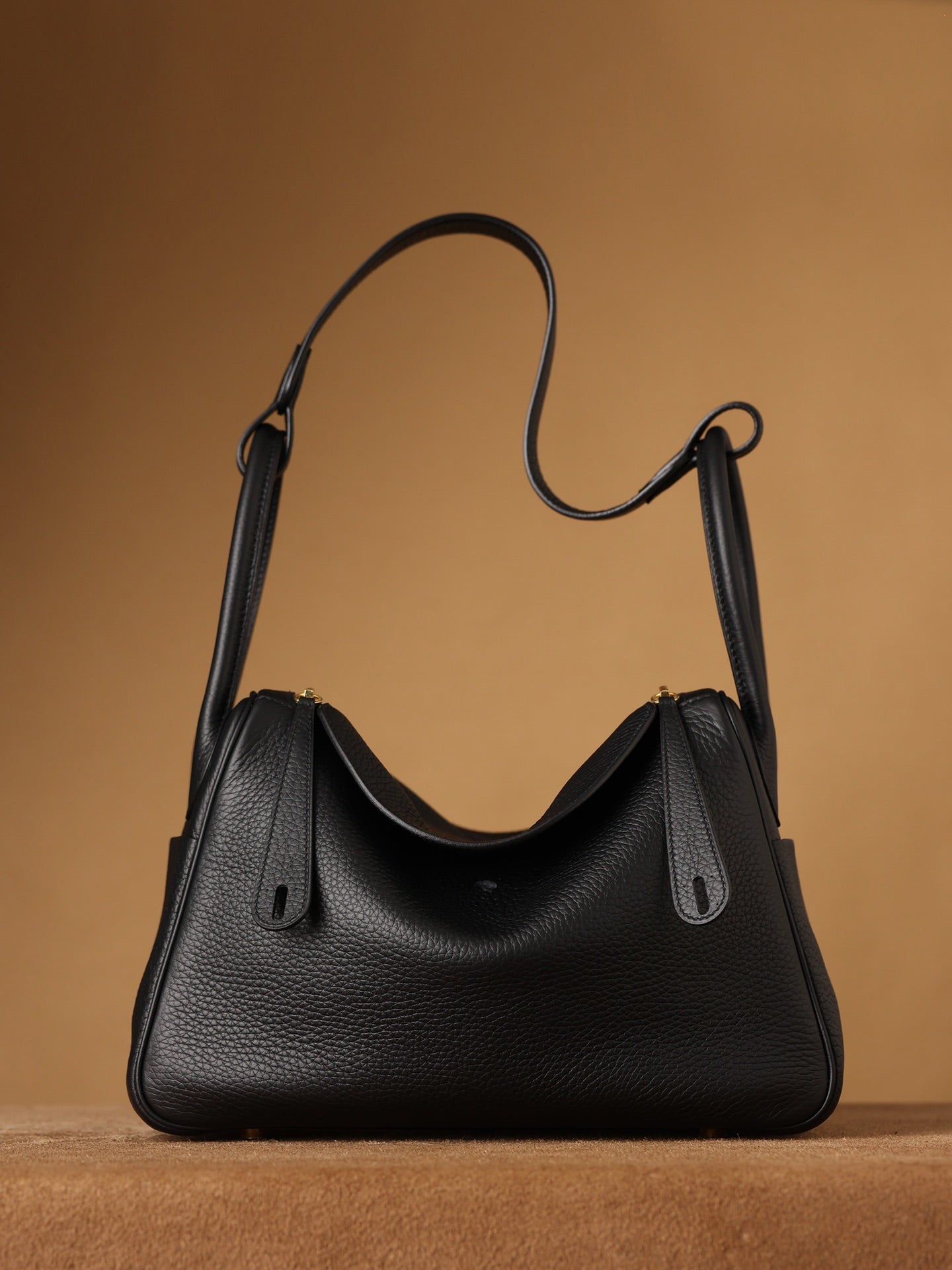 Hermès Lindy 30 Shoulder bag