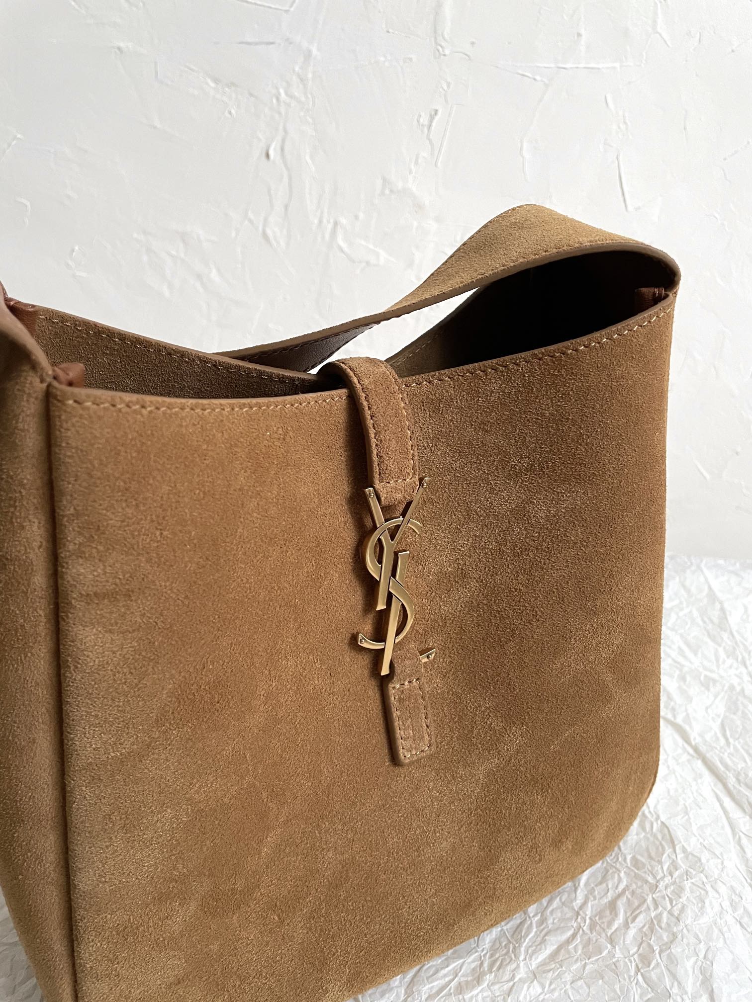 YSL LE5A7 Hobo Shoulder bag（Medium size）