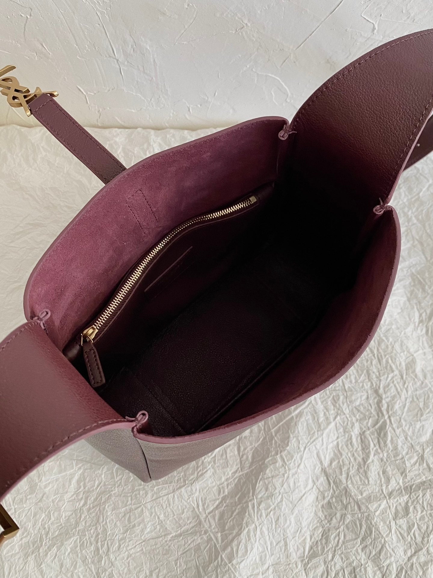 YSL LE5A7 Hobo Shoulder bag（Medium size）