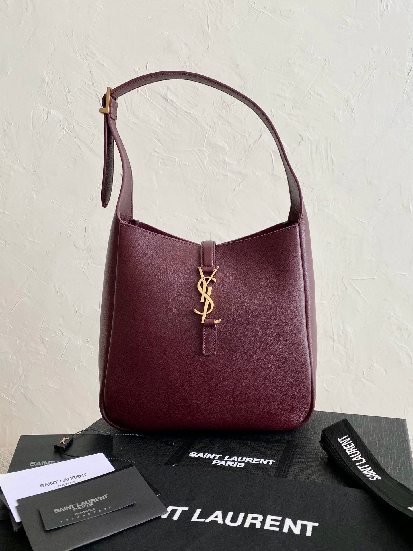 YSL LE5A7 Hobo Shoulder bag（Medium size）