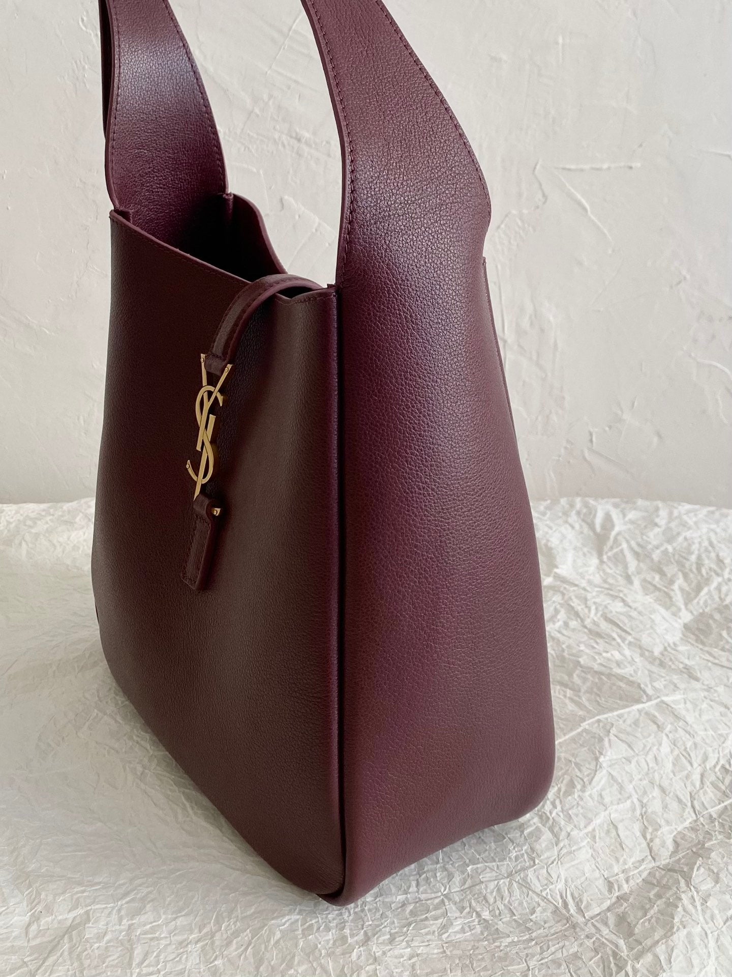 YSL LE5A7 Hobo Shoulder bag（Medium size）