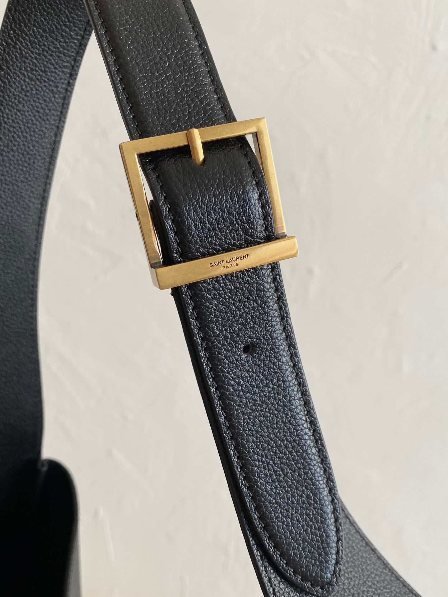 YSL LE5A7 Hobo Shoulder bag