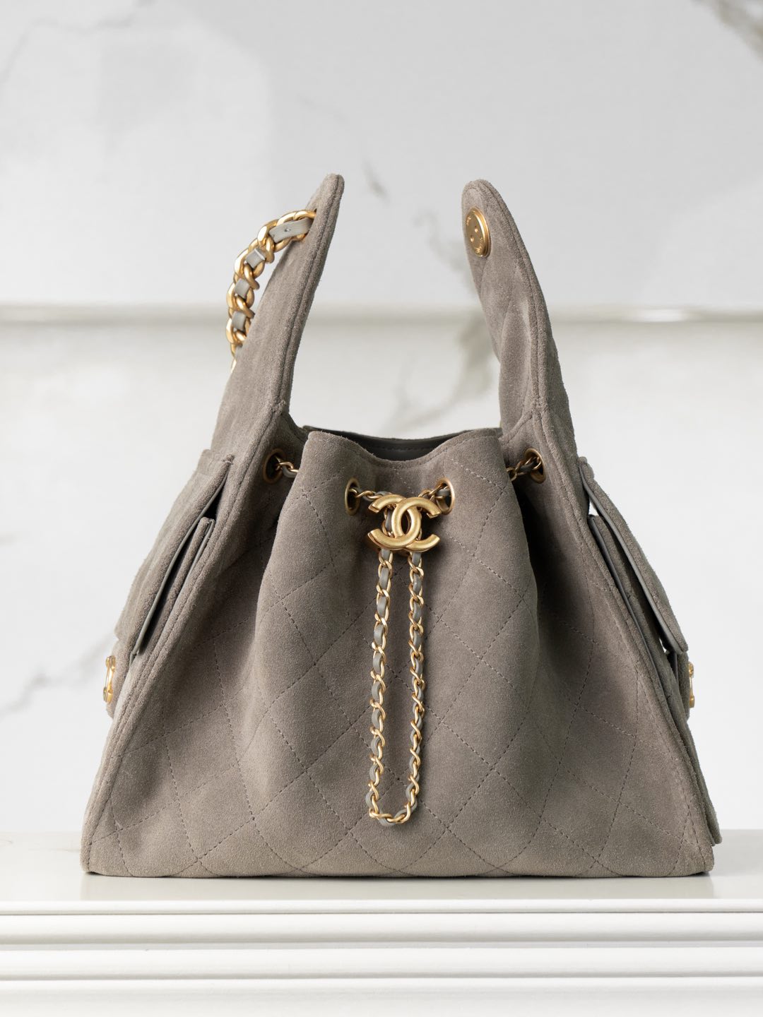 Chanel 25A Drawstring bucket bag