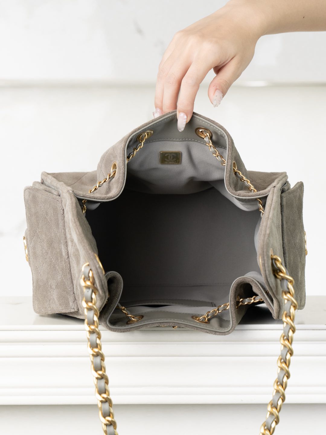 Chanel 25A Drawstring bucket bag