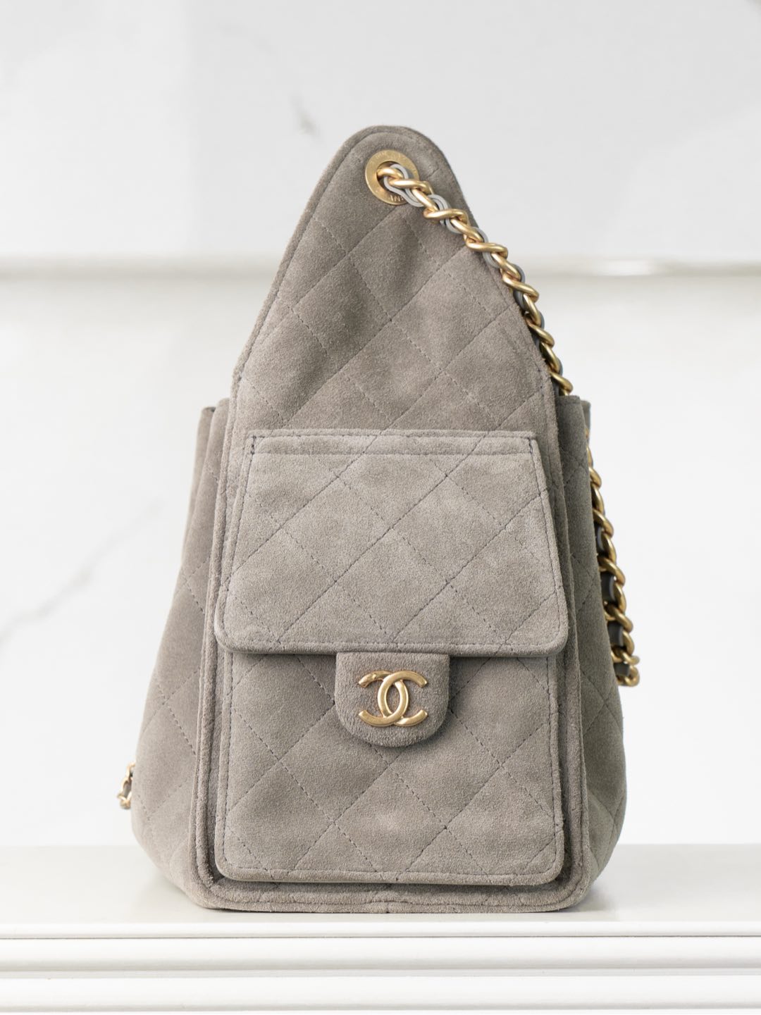 Chanel 25A Drawstring bucket bag