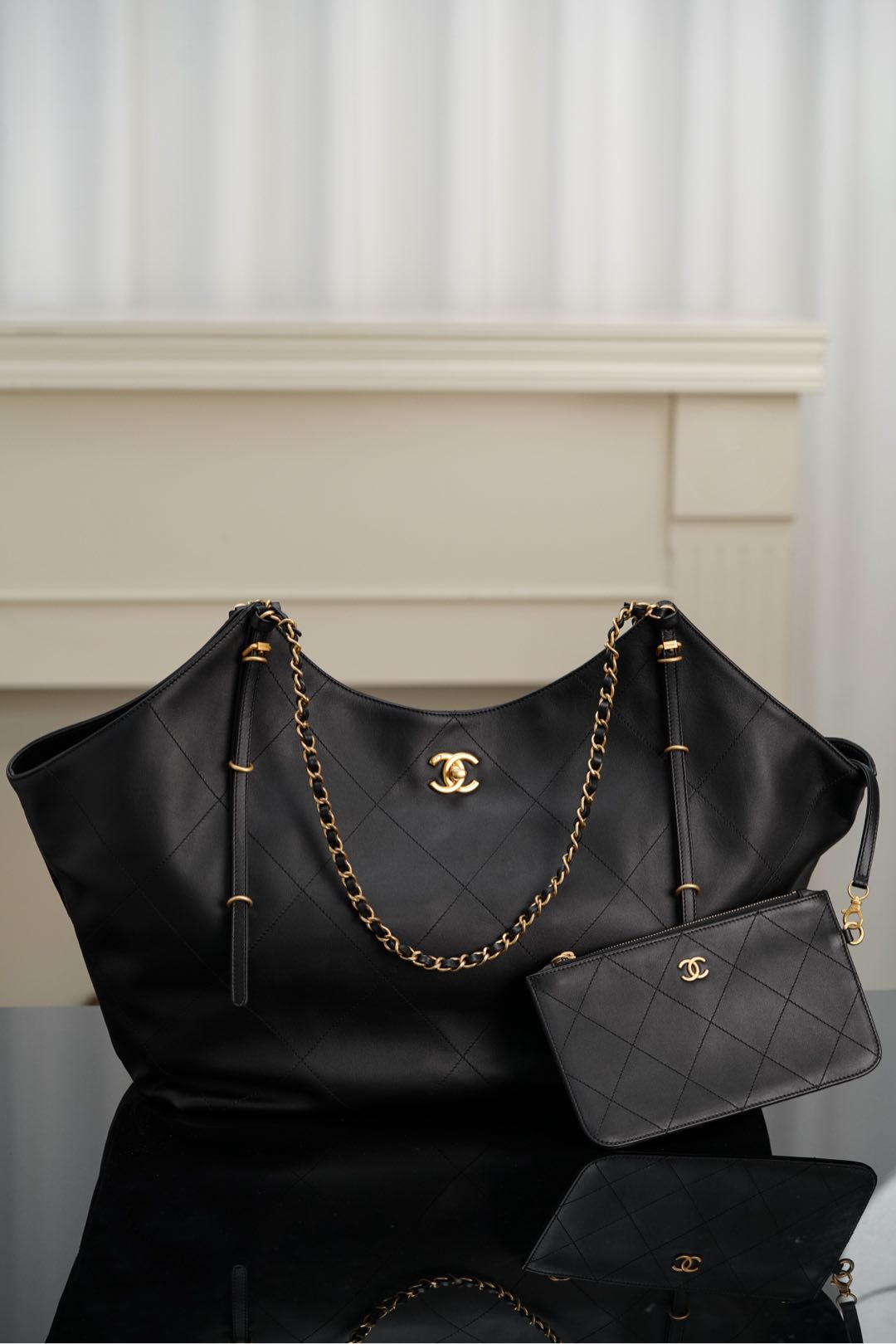 Chanel 25P Tote bag