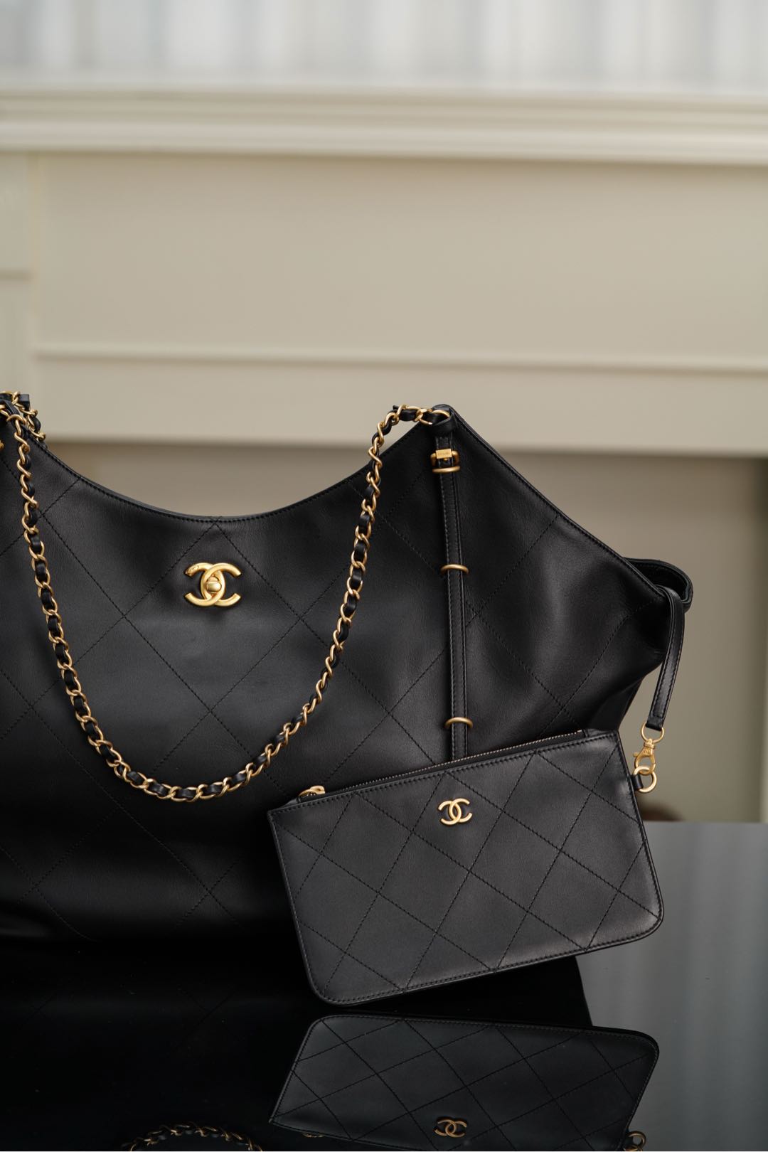 Chanel 25P Tote bag