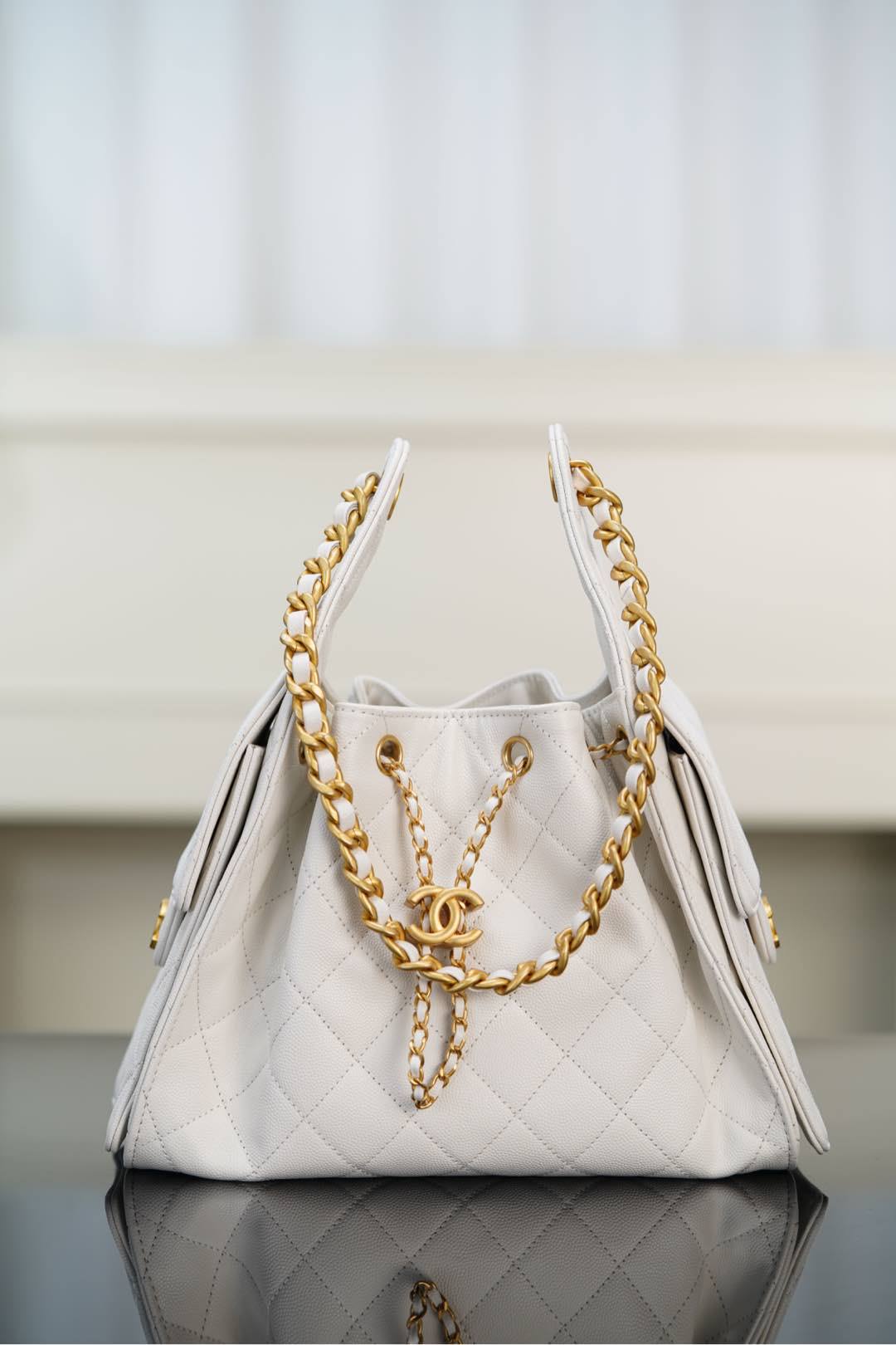 Chanel 25A Drawstring bucket bag