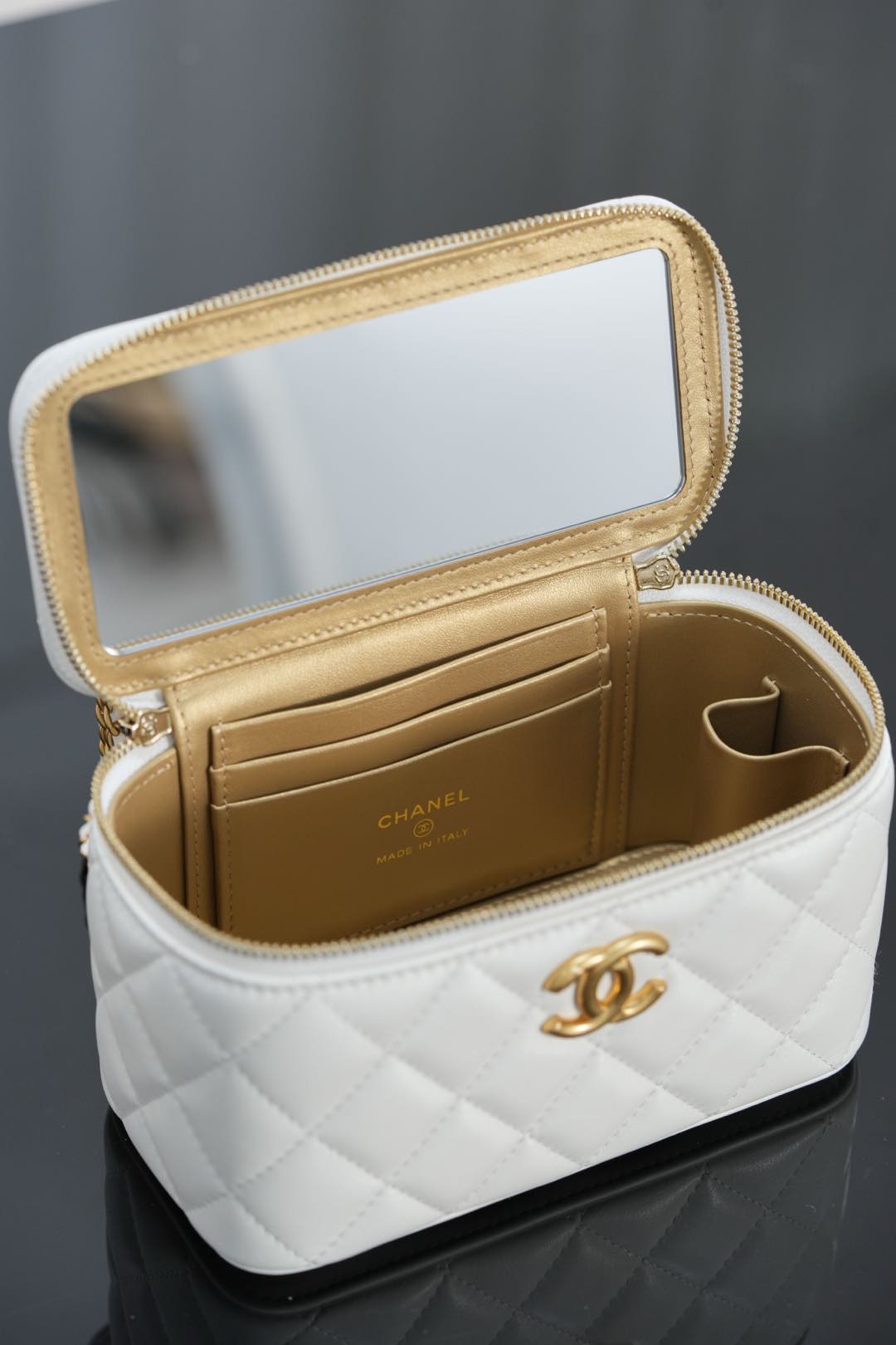 Chanel 25S Box bag