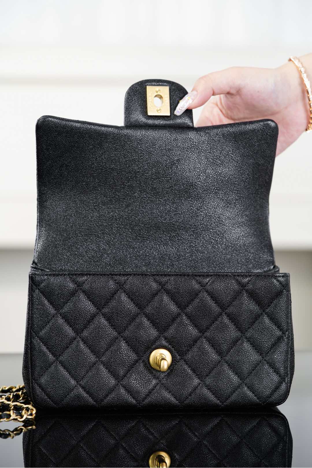 Chanel 21S Handbag