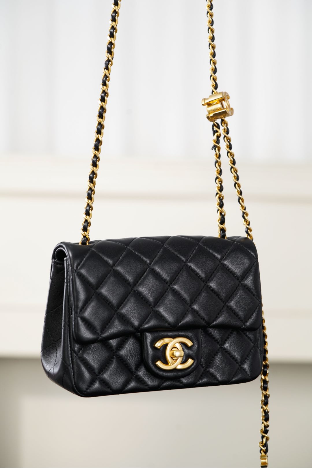 Chanel 25B Crossbody shoulder bag（Small Size）