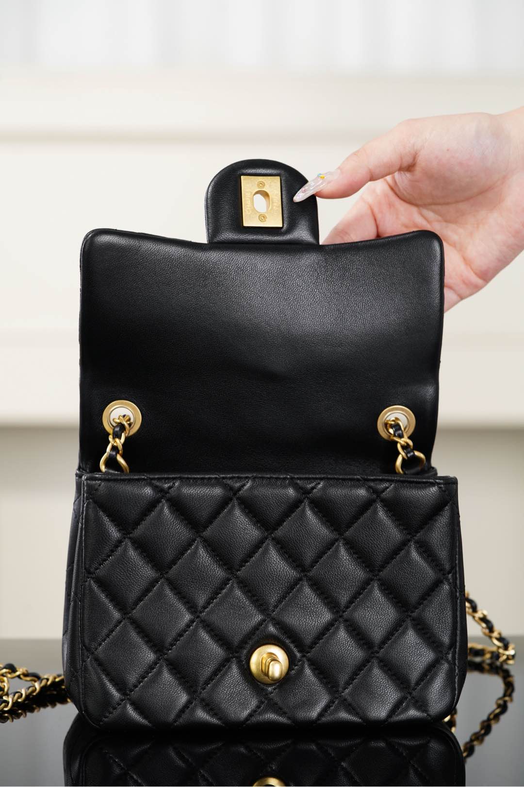 Chanel 25B Crossbody shoulder bag（Small Size）