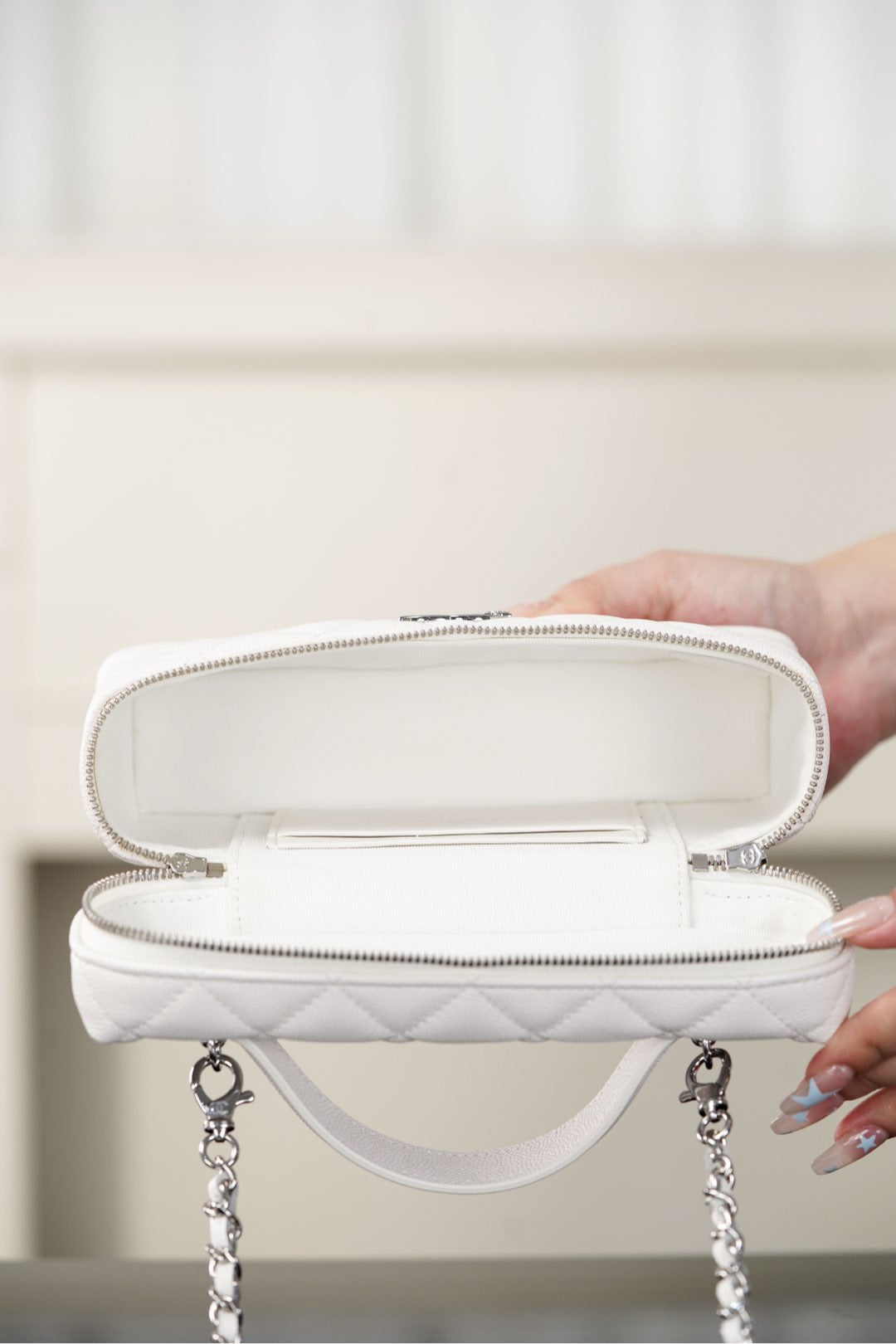 Chanel 25B Box bag