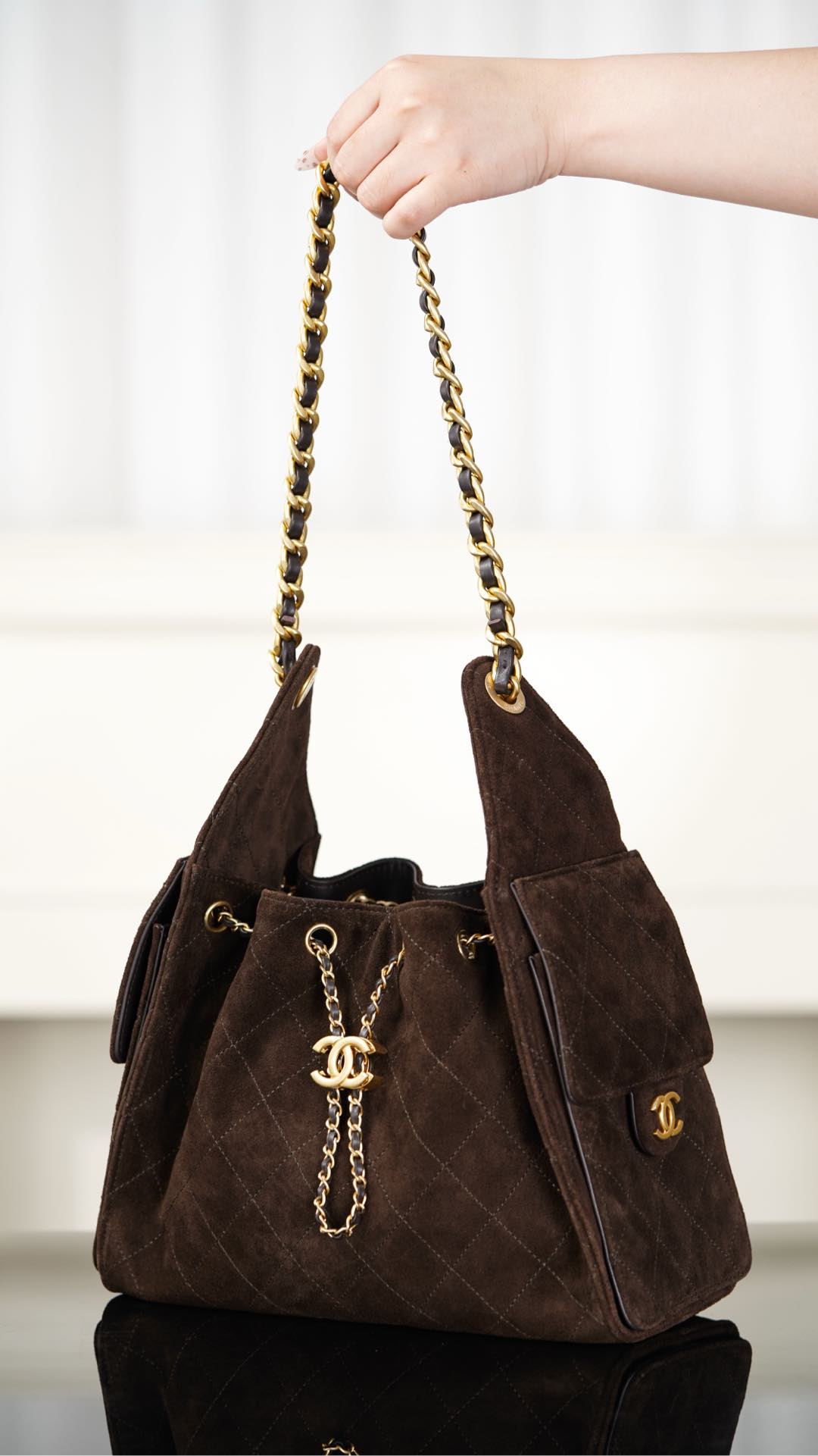 Chanel 25A Drawstring bucket bag