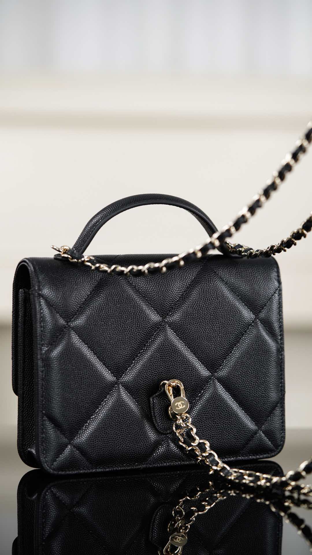 Chanel 25K Handbag