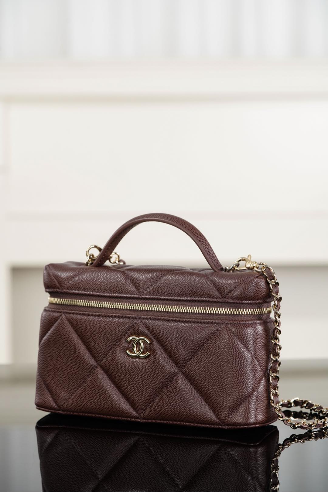 Chanel 25K Box bag